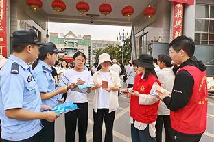 问题少年快船首秀！普里莫垃圾时间登场拿到2分3失误